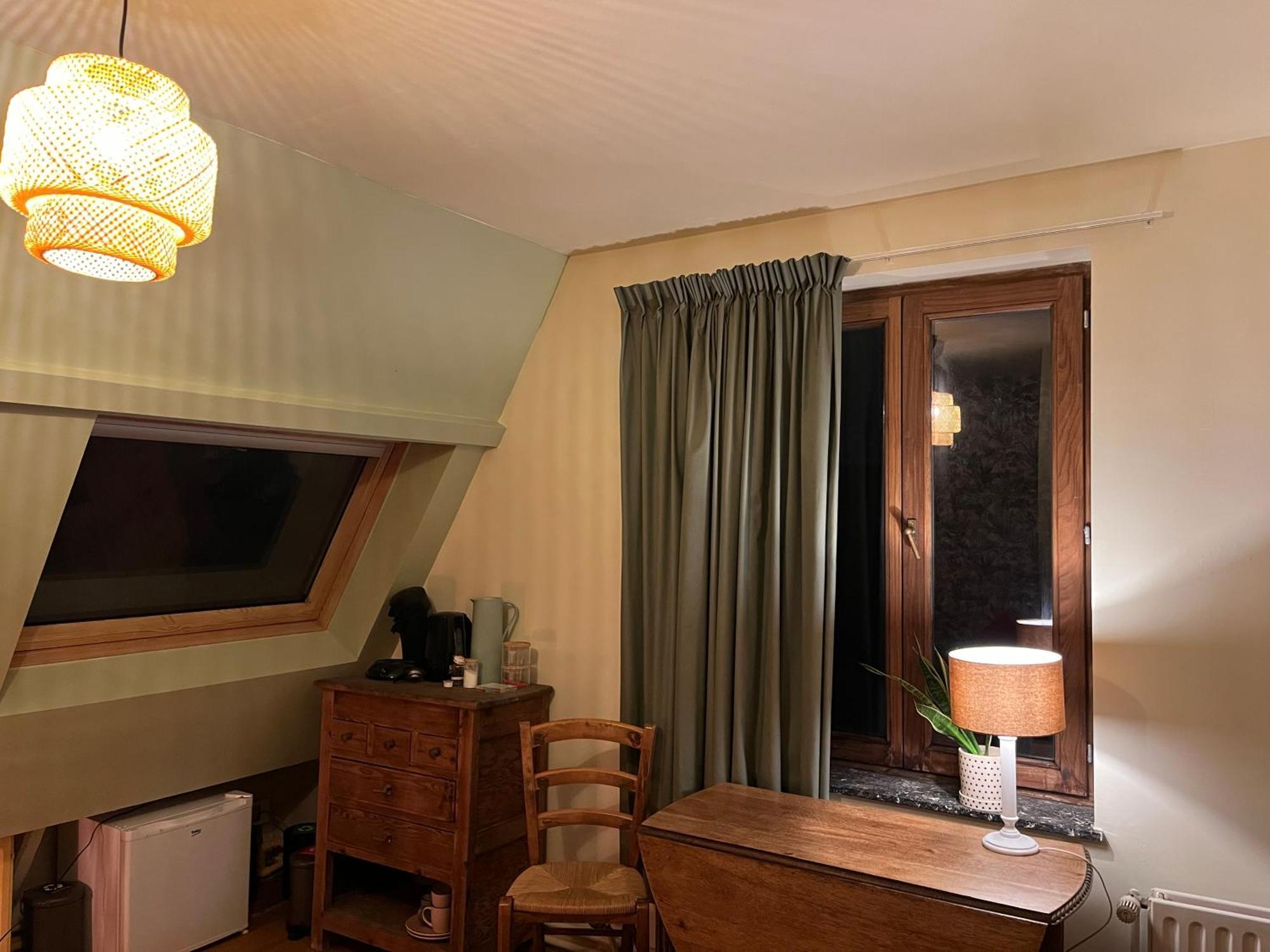 ブルージュ Artuur Bed & Breakfast エクステリア 写真